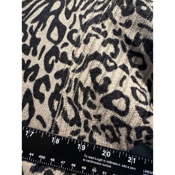 Dana Buchman Women’s L Leopard Print Sweater Y2K Retro Chic Fall Winter Classic - Picture 7 of 9
